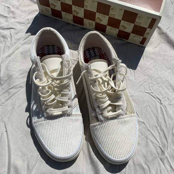 Vans x Kids of Immigrants Collab Old Skool White - Picture 1 of 15